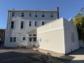 592 East St in New Haven, CT - Building Photo