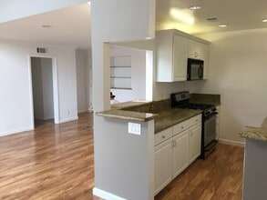 21529 Saticoy St, Unit 210 in West Hills, CA - Building Photo - Building Photo