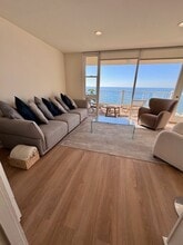 20656 Pacific Coast Hwy in Malibu, CA - Building Photo - Building Photo