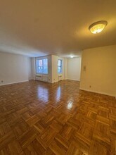 11 Lake St in White Plains, NY - Building Photo - Building Photo