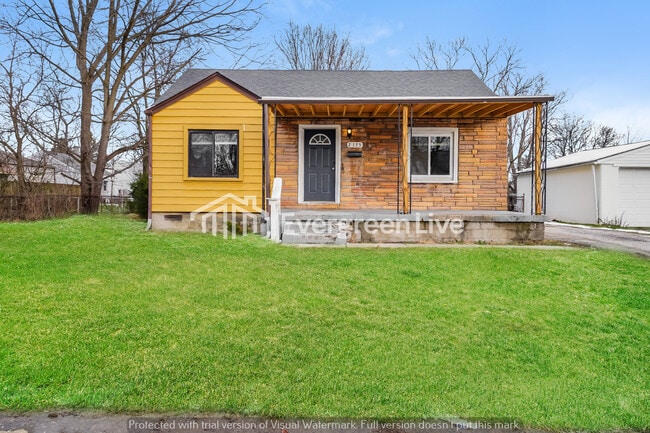 property at 2175 Delavan Dr