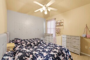 8022 Atwood Hills Ln in Humble, TX - Building Photo