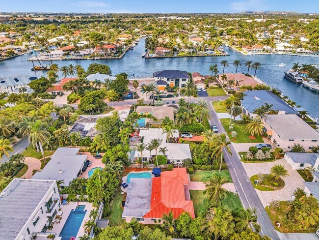 3204 Beacon St in Pompano Beach, FL - Building Photo - Building Photo