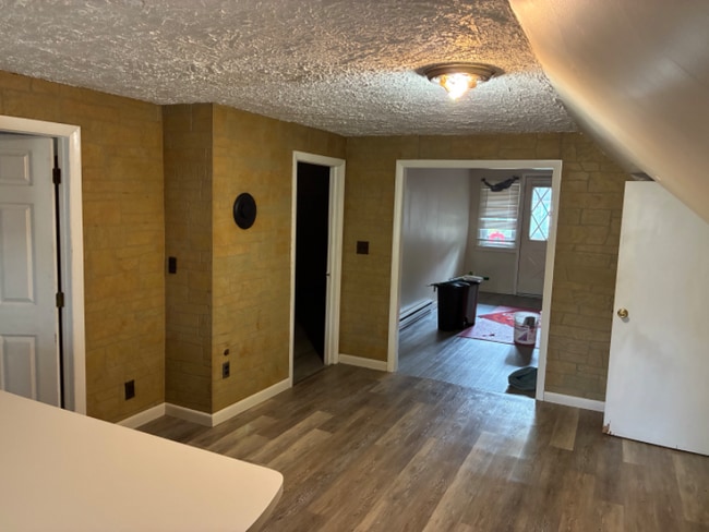 5 Franklin St in Bristol, CT - Building Photo - Building Photo