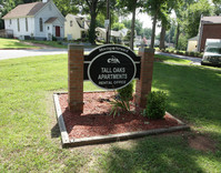 Tall Oaks Apartments in Charlotte, NC - Foto de edificio - Building Photo