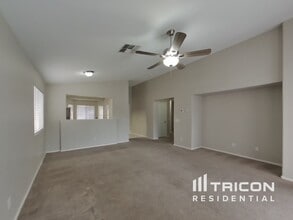 97 E Coral Bean Dr in San Tan Valley, AZ - Building Photo - Building Photo