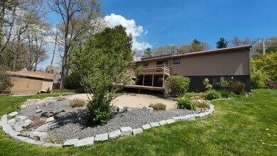 15 Oakdale Ave in Nashua, NH - Building Photo - Building Photo