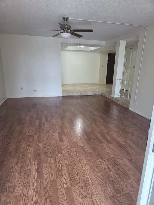 3750 Inverrary Dr in Lauderhill, FL - Building Photo - Building Photo