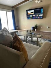 8015 Windy Creek Dr in Houston, TX - Building Photo - Building Photo