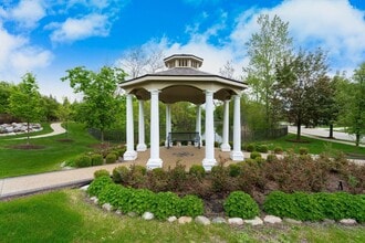 3515 Lexington Dr in Auburn Hills, MI - Building Photo - Building Photo