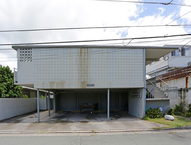 2832 Kihei Pl in Honolulu, HI - Foto de edificio - Building Photo