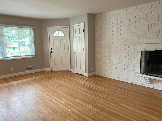 6420 Xerxes Ave S in Edina, MN - Building Photo - Building Photo