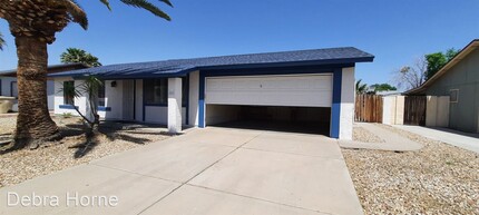 18221 N 56th Ln in Glendale, AZ - Building Photo - Building Photo