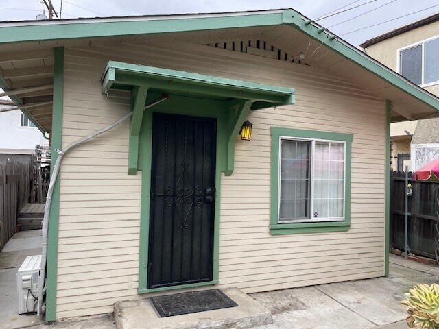 property at 4156 Cherokee Ave