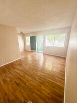 610 Pier Ave, Unit B in Santa Monica, CA - Building Photo