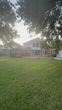 8230 Falling Water Ct in Sugar Land, TX - Building Photo - Building Photo