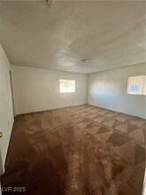 1130 N Leslie St in Pahrump, NV - Building Photo - Building Photo