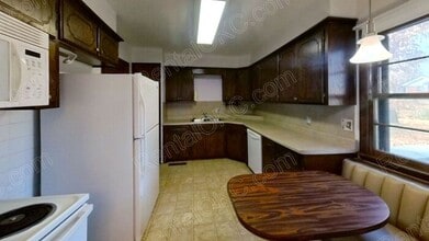 9405 NE 11th St in Midwest City, OK - Building Photo - Building Photo