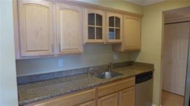 1515 E Broward Blvd, Unit 305 in Fort Lauderdale, FL - Building Photo - Building Photo