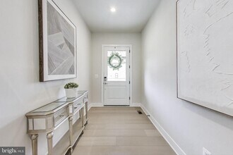 6934 Renita Ln in Bethesda, MD - Building Photo - Building Photo