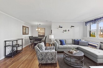 1 Congress St in Jersey City, NJ - Building Photo - Building Photo