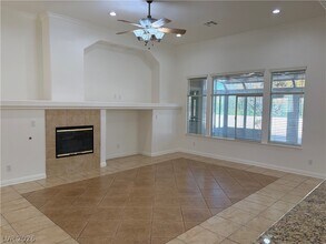 128 Torchwood Ln in Las Vegas, NV - Building Photo - Building Photo