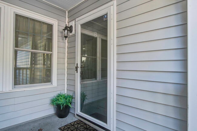 1371 Cassidy Ct in Mount Pleasant, SC - Building Photo - Building Photo