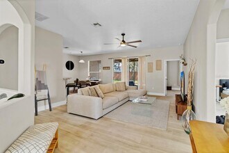 1913 Lazy Oaks Loop in St. Cloud, FL - Building Photo - Building Photo