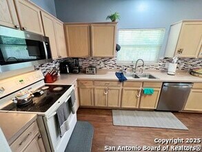 4311 Gentle Grove Dr in San Antonio, TX - Building Photo - Building Photo