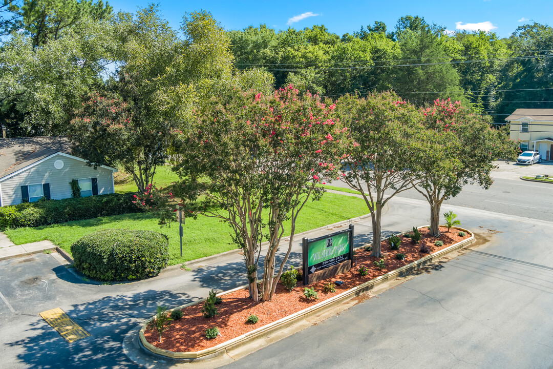 Wilshire Park Apartments in Huntsville, AL - Foto de edificio