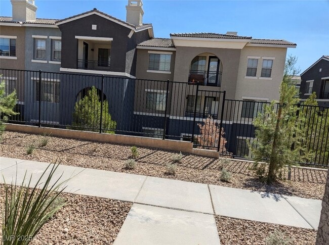 6270 Foxes Dl St in Las Vegas, NV - Building Photo - Building Photo