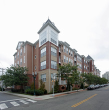 Adams Mill River House in Stamford, CT - Building Photo - Building Photo