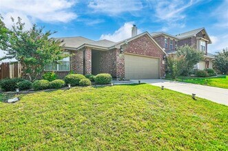 4108 Sandalwood Ct in Forney, TX - Building Photo - Building Photo