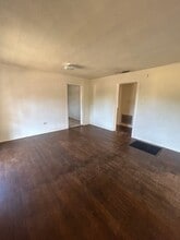 612 Madison St in Jacksonville, TX - Building Photo - Building Photo