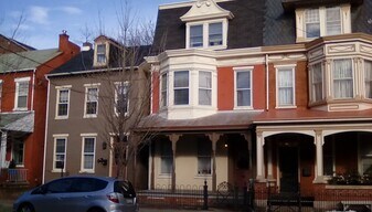 137 E Lemon St, Unit 3 in Lancaster, PA - Building Photo