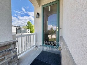 5297 Halton Ln S in West Valley City, UT - Building Photo - Building Photo