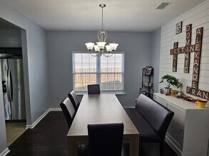 1431 Evergreen Trl in Hinesville, GA - Building Photo - Building Photo
