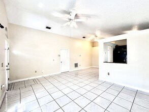 9606 Chandon Dr in Orlando, FL - Building Photo - Building Photo