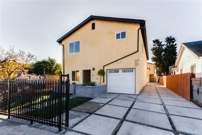 property at 848 W 79th St