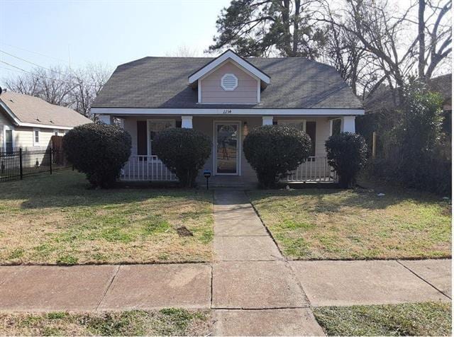 2234 Stoneman St in Dallas, TX - Building Photo