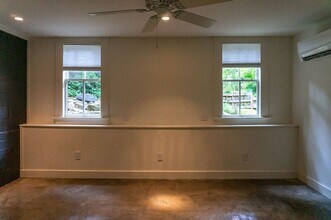 23 Courtland Ave in Asheville, NC - Building Photo - Building Photo