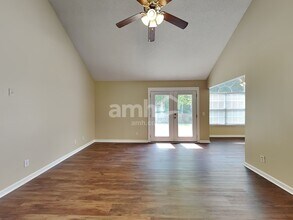 15 Carlisle Ln in Savannah, GA - Building Photo - Building Photo