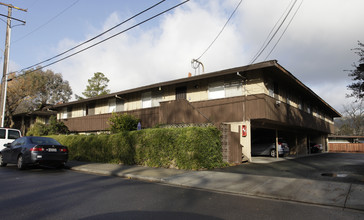 858 Rosedale Ave in Lafayette, CA - Building Photo - Building Photo