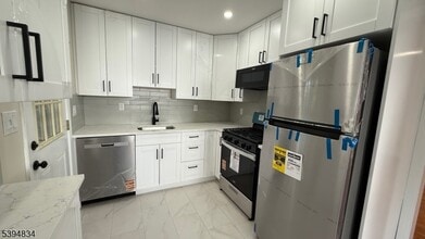 76 Mt Kemble Ave, Unit 1 in Morristown, NJ - Building Photo - Building Photo