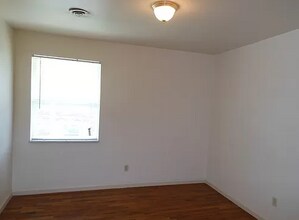 9963 Sloane Sq, Unit 9963 - C in St. Louis, MO - Foto de edificio - Building Photo