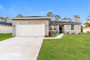 347 Halloran St SE in Palm Bay, FL - Building Photo