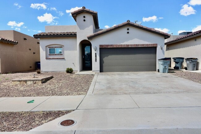 3817 Loma Cortez Dr in El Paso, TX - Building Photo - Building Photo