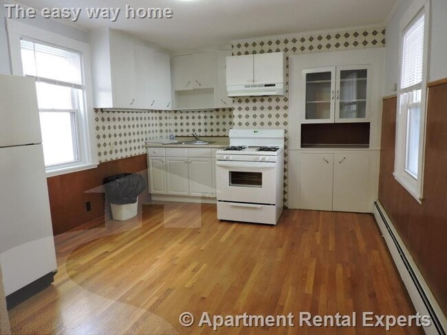119 Amory St