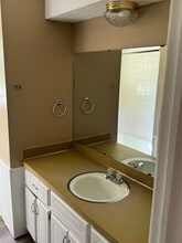 131 Mt Vernon Dr in Norman, OK - Building Photo - Building Photo