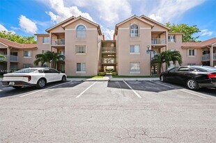 10610 SW 158th Ct, Unit 105 in Miami, FL - Building Photo